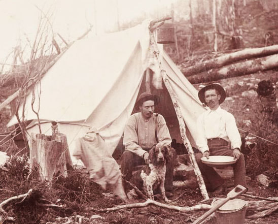 Image of gold prospectors in Marlborough. 